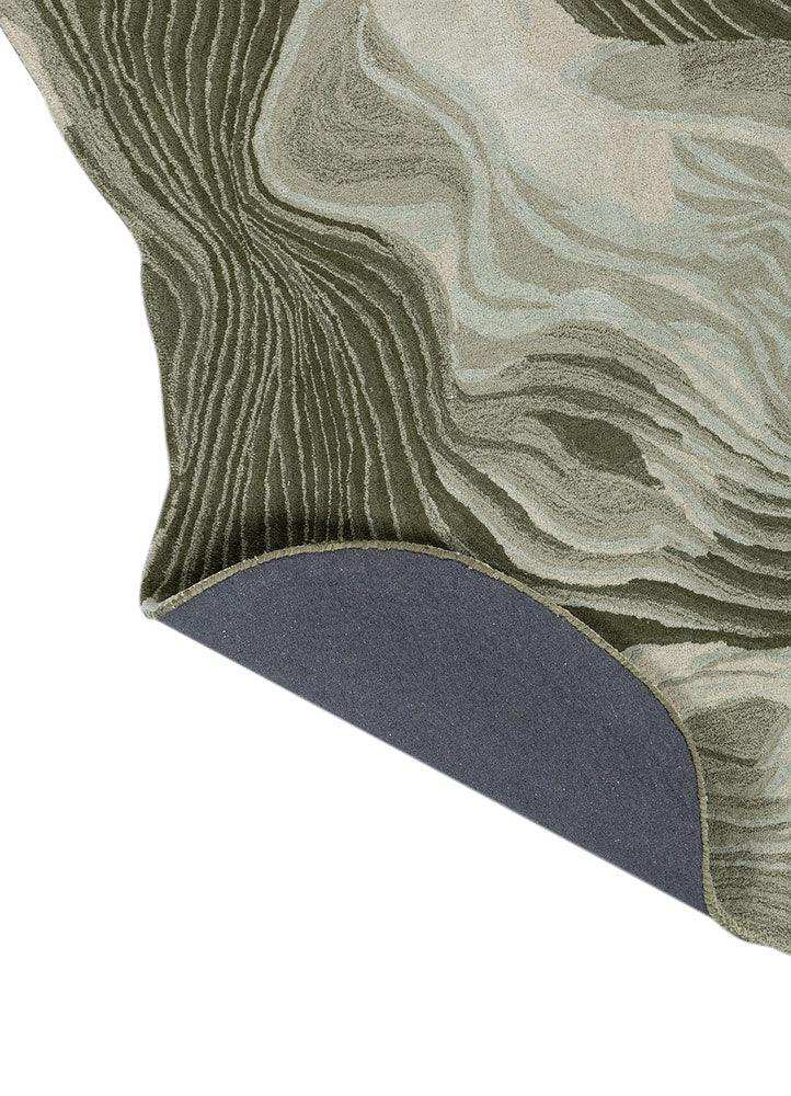Abstract curve woolen hand-tufted rug with textured waves in earthy green and beige tones
