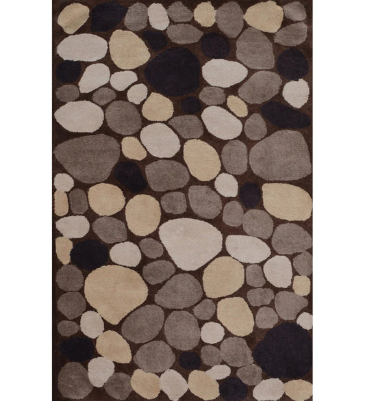 Pebble pattern hand-tufted wool rug in beige, brown, and grey tones