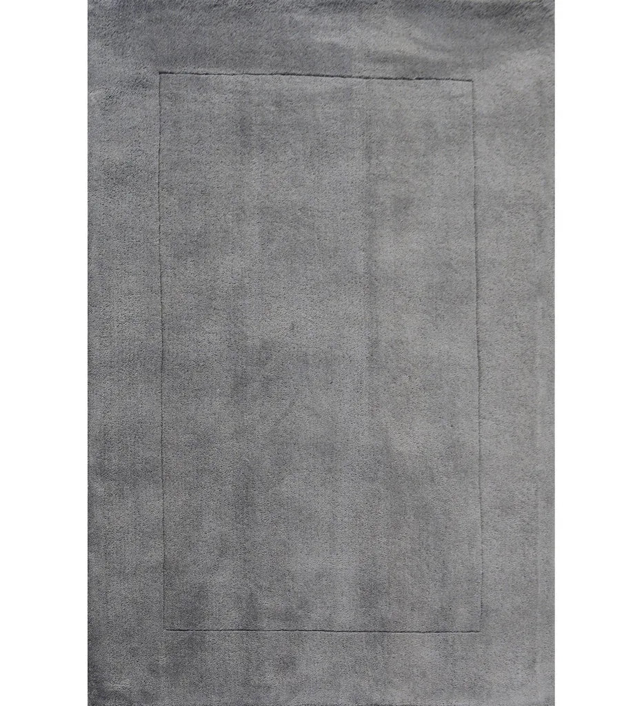 Soft grey solid hand-tufted wool rug with embossed border