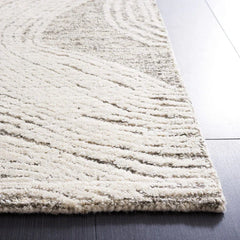 cream rug