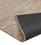 Contemporary beige hand-tufted rug with organic design