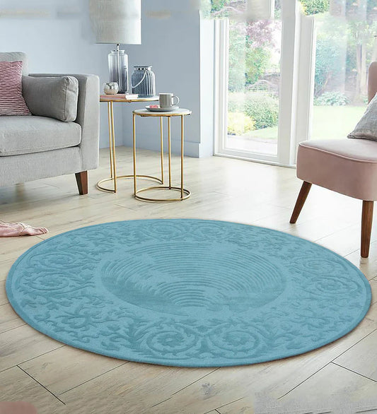 round rug in living room