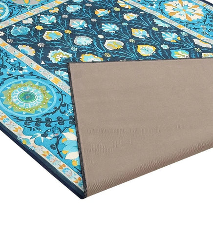 Durable blue patterned rug for traditional and transitional spaces.