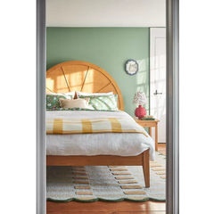 Yellow rug for bedroom