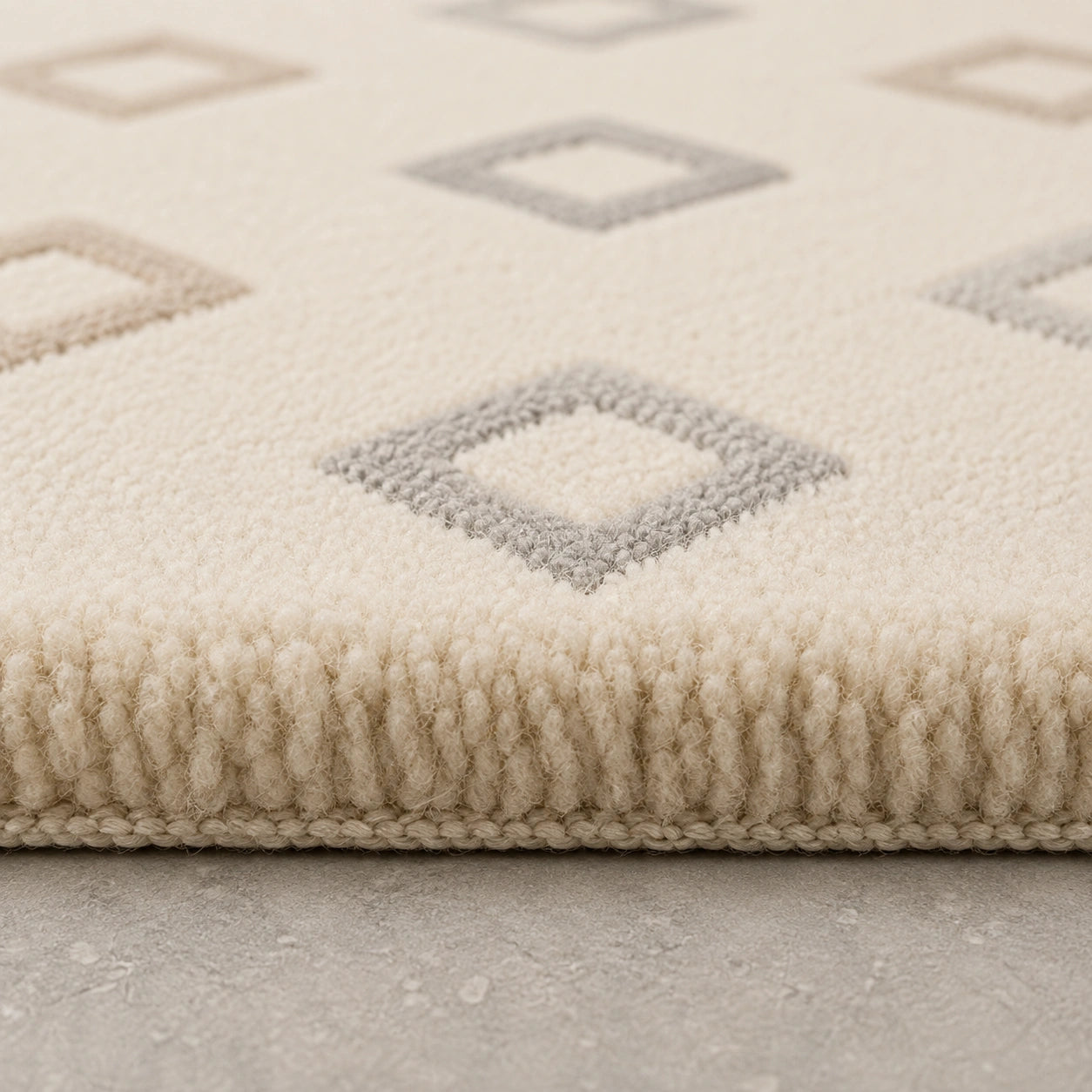Cream minimal wool rug