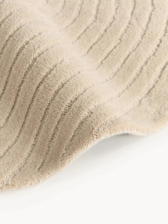 Ivory Contour Wool Rug 