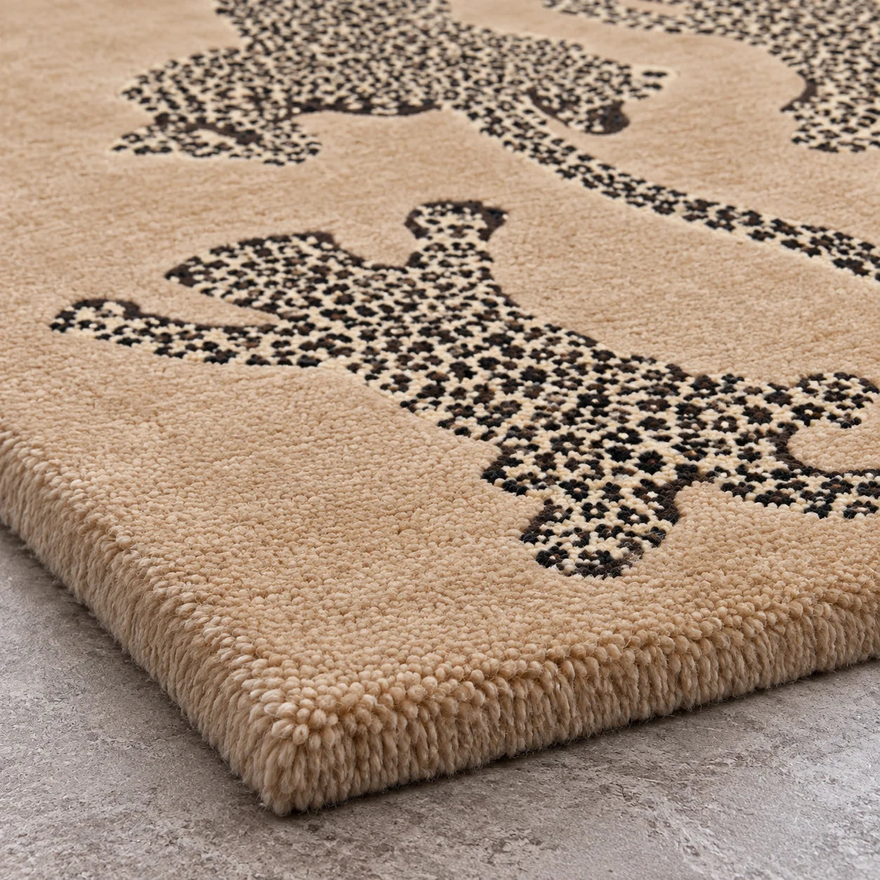 Leopard_Story_abstract_hand_tufted_wool_rug
