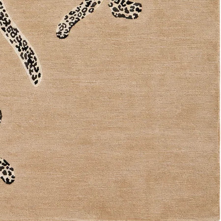 Leopard story figurative wool rug