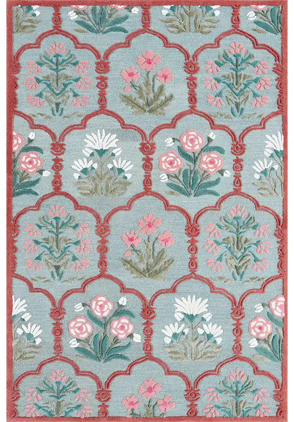 Vintage floral wool rug with hand-tufted botanical pattern.