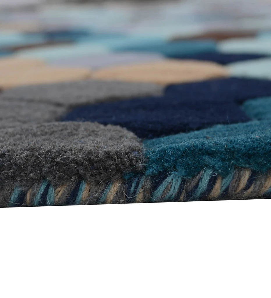 Hand-tufted geometric rug in modern honeycomb design, Blue and grey hexagonal wool rug for modern interiors