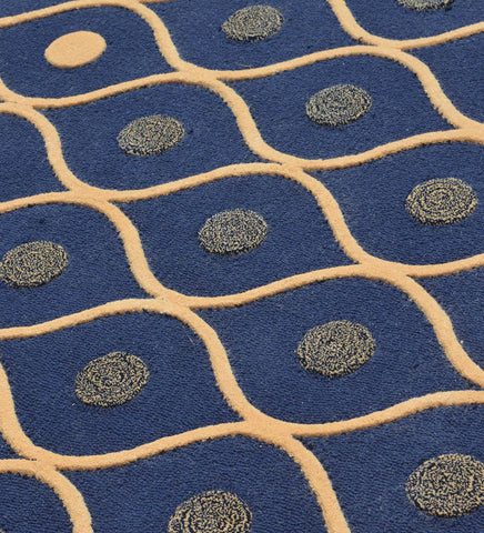 Luxury wool rug featuring geometric wave and circle motifs