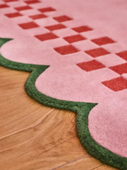 Checkerboard Scallop Edge rug