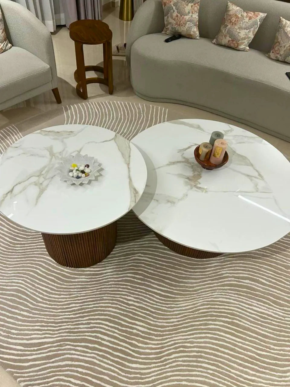 Modern taupe hand-tufted rug for living rooms and contemporary homes.